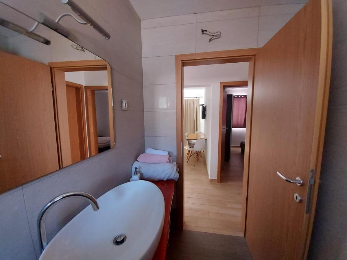 Frane Apartment Zavalatica Buitenkant foto